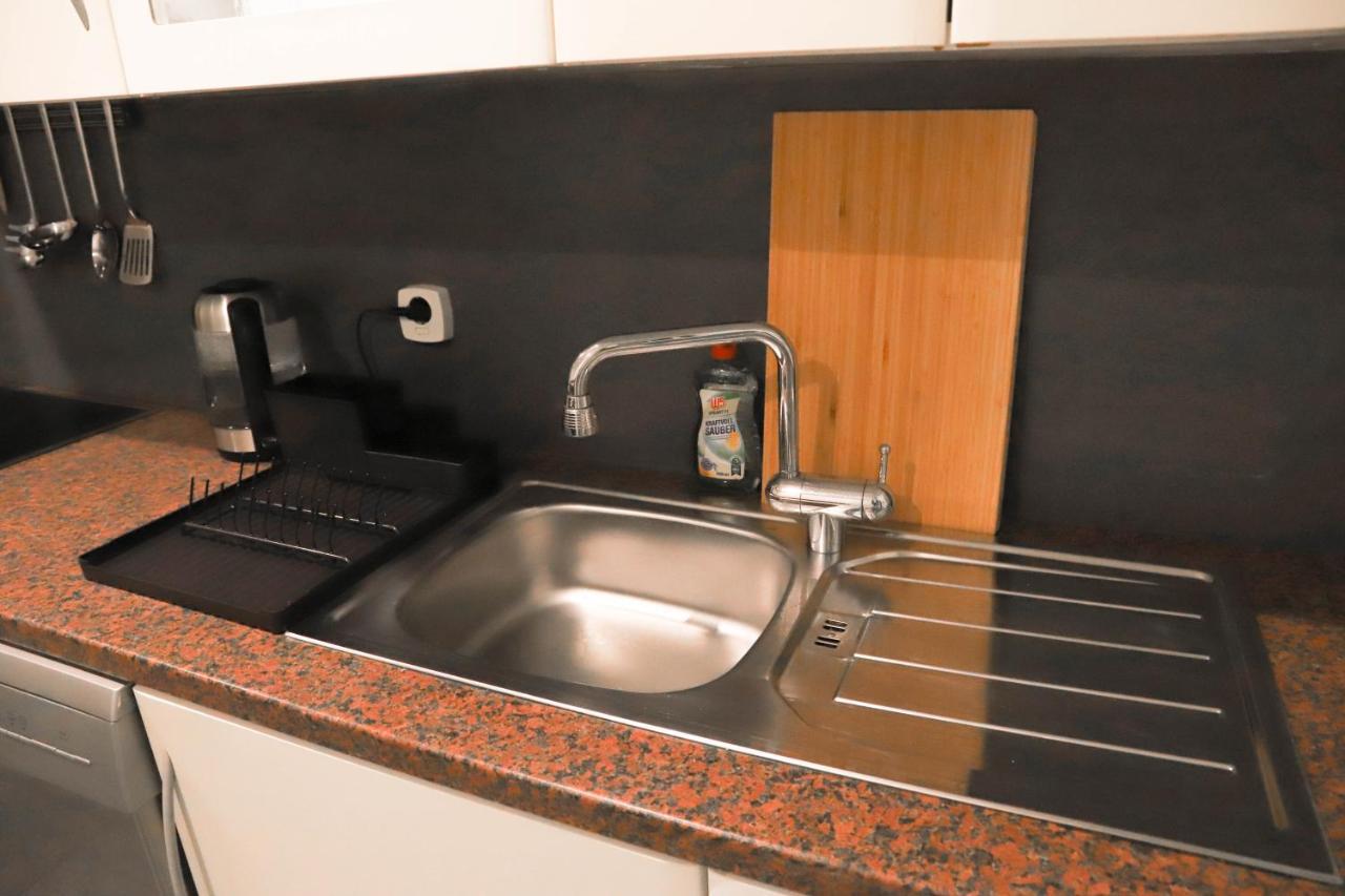 «Go West» Guest Rooms Wenen Buitenkant foto