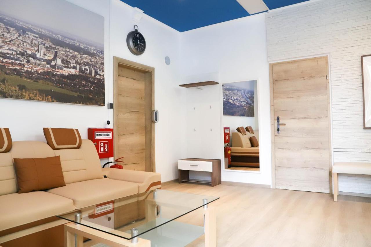 «Go West» Guest Rooms Wenen Buitenkant foto