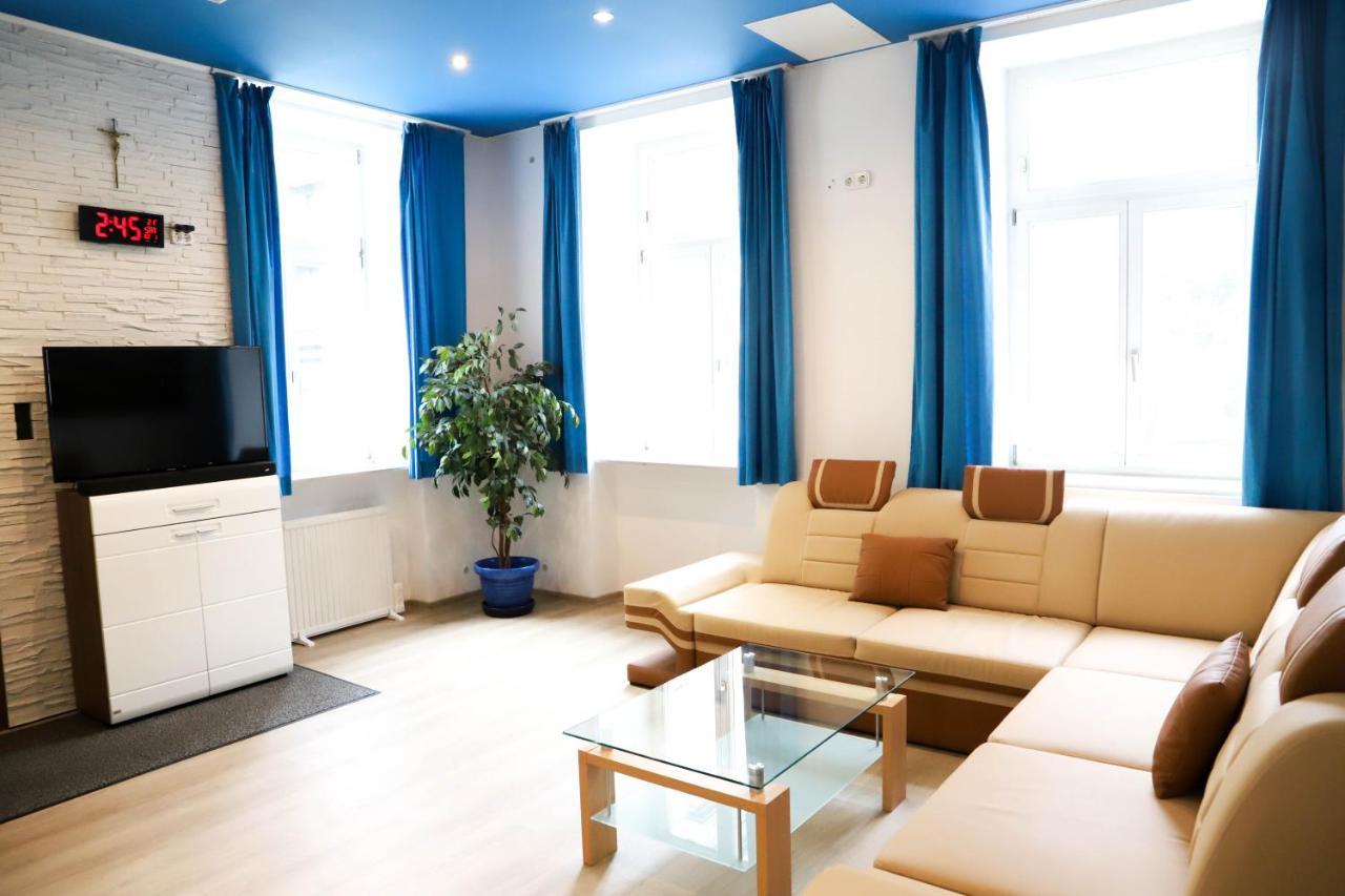 «Go West» Guest Rooms Wenen Buitenkant foto