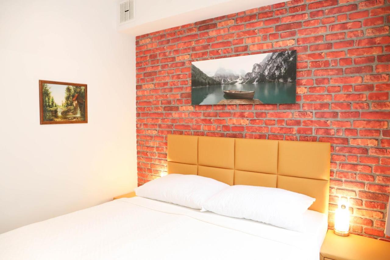 «Go West» Guest Rooms Wenen Buitenkant foto