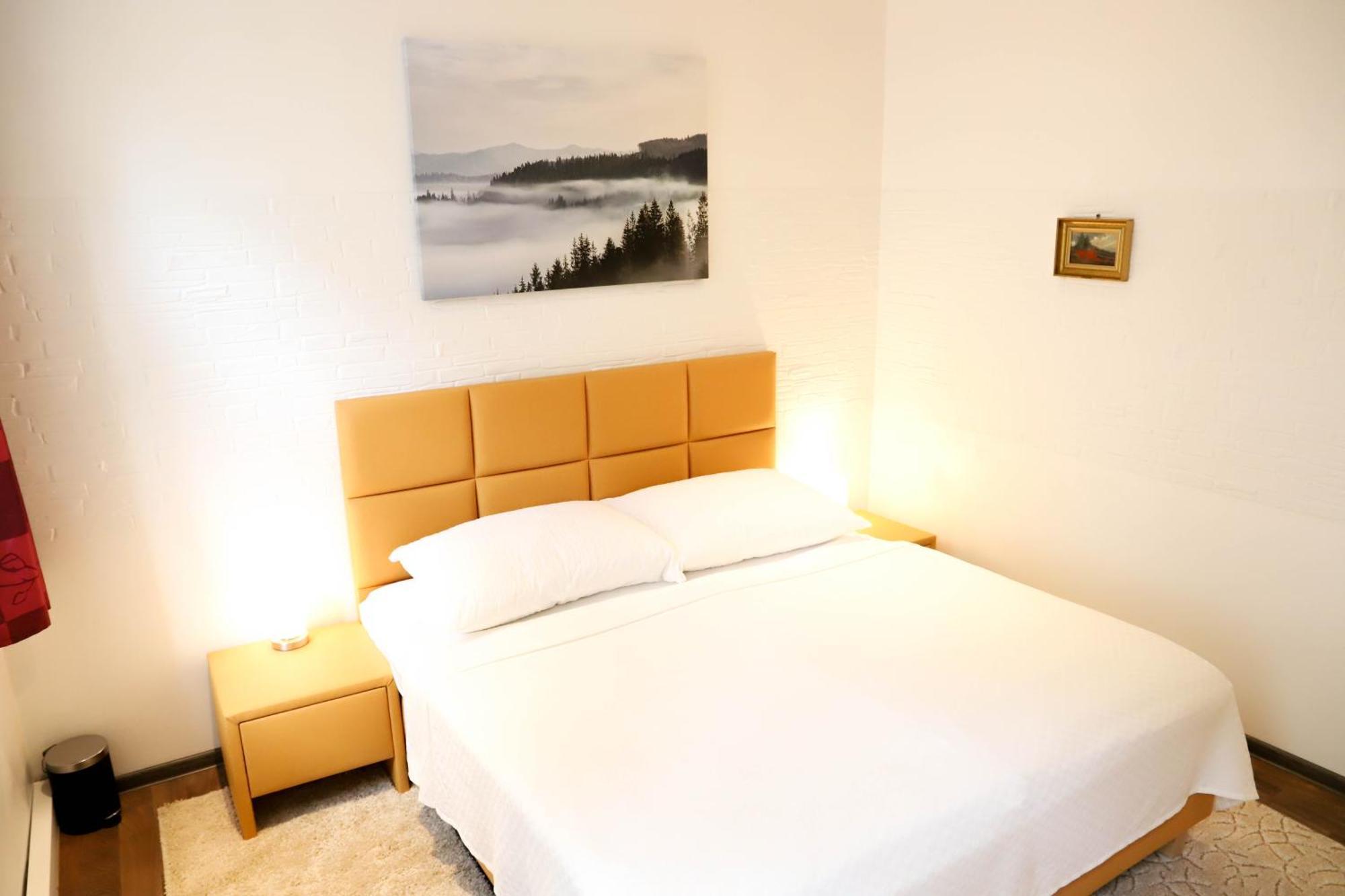 «Go West» Guest Rooms Wenen Buitenkant foto